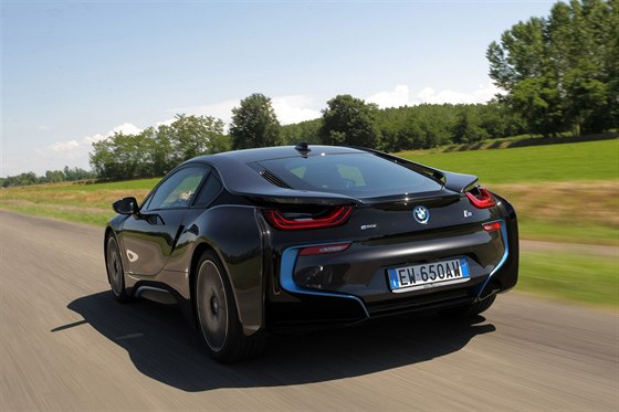 BMW i8