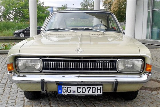 Opel Commodore