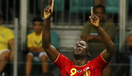 Belgický útoník Romelu Lukaku v osmifinále MS slaví gól Spojeným státm.