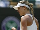Kanadsk tenistka Eugenie Bouchardov se raduje ve trtfinle Wimbledonu proti...