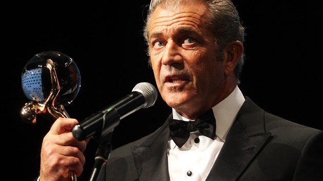 Mel Gibson s Kilovm glbem za umleck pnos svtov kinematografii (4. ervence 2014)