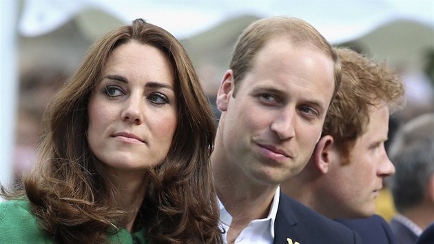 Vvodkyn Kate, princ William a princ Harry (5. ervence 2014)