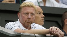 Bývalý wimbeldonský šampion Boris Becker sleduje svého svěřence Novaka... Bývalý wimbeldonský šampion Boris Becker sleduje svého svěřence Novaka...