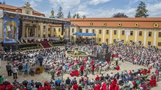 Dny lidí dobré vůle na Velehradě letos navštívilo kolem 30 tisíc lidí. (5.... Dny lidí dobré vůle na Velehradě letos navštívilo kolem 30 tisíc lidí. (5....