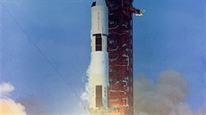 Start rakety Saturn V