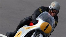 Jim Redman se svou hondou RC181 Jim Redman se svou hondou RC181