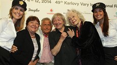 Zrenovované Ostře sledované vlaky do Varů přivezli Jiří Menzel, Václav Neckář,... Zrenovované Ostře sledované vlaky do Varů přivezli Jiří Menzel, Václav Neckář,...