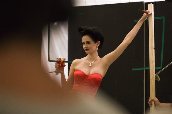 Bond girl Eva Green je zatím poslední tváí posledního kalendáe