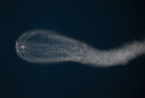 Zábr ze startu rakety Sojuz 8. ervence 2014. Na palub byl satelit Meoter-2M.