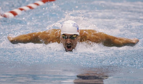 NADJNÝ COMEBACK. Michael Phelps po návratu k závodní zatím pedvádí velmi sluné výkony.