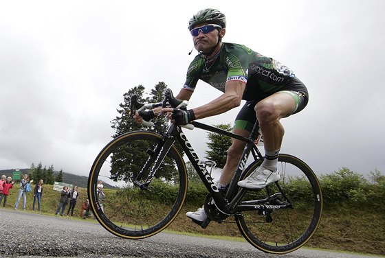 POÁD NAHORU. Thomas Voeckler v desáté etap Tour de France.