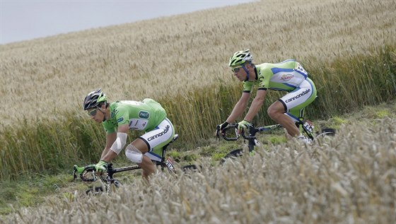 Peter Sagan (vlevo) a Maciej Bodnar bhem sedmé etapy Tour de France