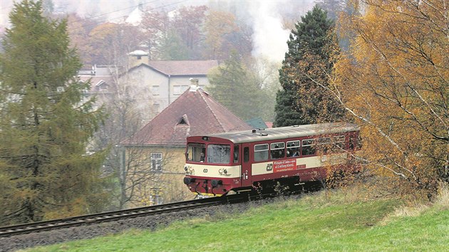 Pravideln provoz na Koz drze skonil v roce 2007. V seku DnTelnice jezdily sten vlaky jet v letech 2013 a 2014.