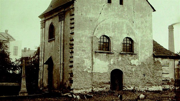 Kaple svatho Luke, kter stvala na rohu ulic Puchmajerova a Zmeck v centru Ostravy.