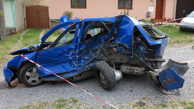 Kurizn nehoda se stala ve tvrtek 10. ervence ve Vininch umicch na Brnnsku. Auto jedouc z kopce tam vletlo do tech zaparkovanch aut a znan je pokodilo.