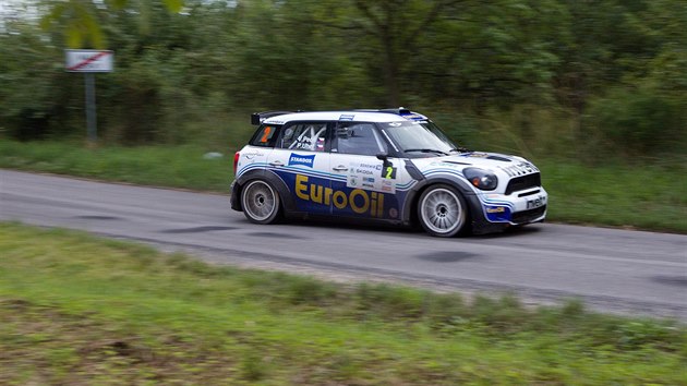 Vclav Pech a Petr Uhel bhem rychlostn zkouky na Rally Bohemia
