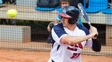 Český softballista na pálce během utkání mistrovství Evropy, které se koná v... Český softballista na pálce během utkání mistrovství Evropy, které se koná v...