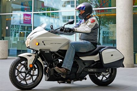 Honda CTX 700