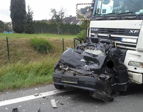 Pi sráce dvou nákladních a jednoho osobního automobilu zemeli v Klimkovicích...