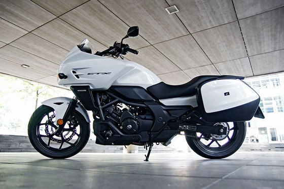 Honda CTX 700