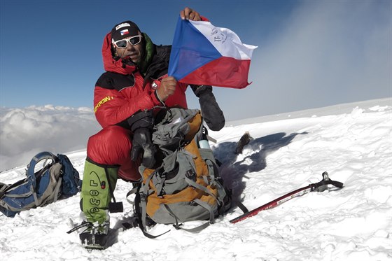 Zahájení festivalu se osobn zúastní i horolezec Radek Jaro, který zdolal vechny osmitisícovky. V ervenci vystoupal na obávanou K2.