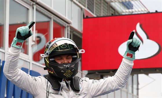 PED DVMA LETY. Slavil Nico Rosberg na okruhu v Hockenheimu triumf.