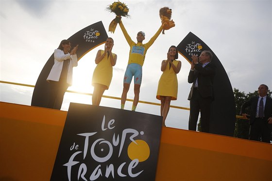 MISTR V PAÍI. Nový ampion Tour de France se jmenuje Vincenzo Nibali. 101....