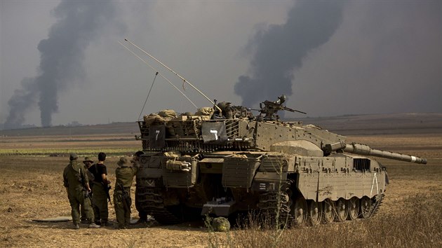 V ter se izraelsk armda zamila na 150 cl na jihu a v centru Psma Gazy (22. ervence)