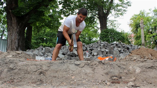 Archeologov dokonili vzkum v centru Novho Msta na Morav. Nlezy potvrdily, e na mst dnenho msta bylo osdlen u v polovin 13. stolet.