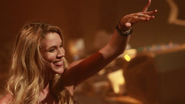 Britsk soulov zpvaka Joss Stone zazpvala 23.7. 2014 v praskm Lucerna Music Baru.