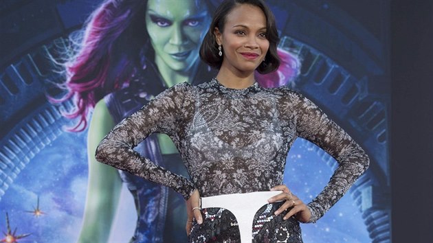 Thotn Zoe Saldana na premie filmu Strci Galaxie (Los Angeles, 21. ervence 2014)