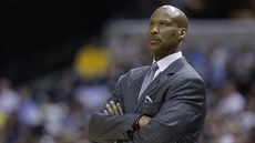 Byron Scott se v NBA stal trenérem basketbalistů Los Angeles Lakers. Byron Scott se v NBA stal trenérem basketbalistů Los Angeles Lakers.
