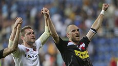 Fotbalisté Slavie při děkovačce. Vpravo kapitán Martin Latka, vlevo brankář... Fotbalisté Slavie při děkovačce. Vpravo kapitán Martin Latka, vlevo brankář...