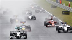 Detivý start Velké ceny Maarska formule 1.