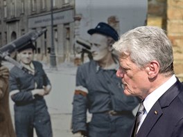 A jaká je reflexe povstání po 70 letech? Nmecký prezident Joachim Gauck (na...