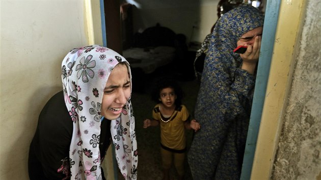 Podle palestinskch zdravotnk si izraelsk dery na Gazu vydaly u vce ne 1 200 obt  (29. ervence 2014)