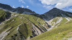 Panorama alpského sedla Margunet ve výcarském národním parku