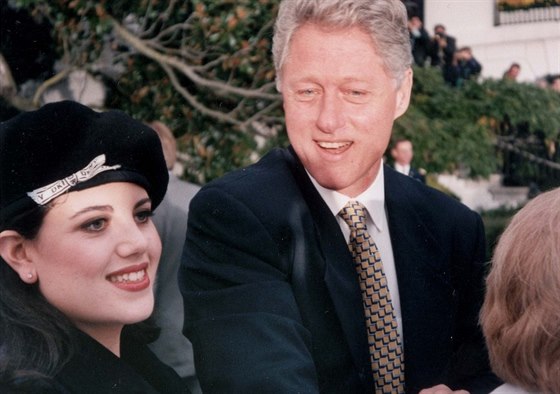 Monika Lewinská a Bill Clinton v roce 1996