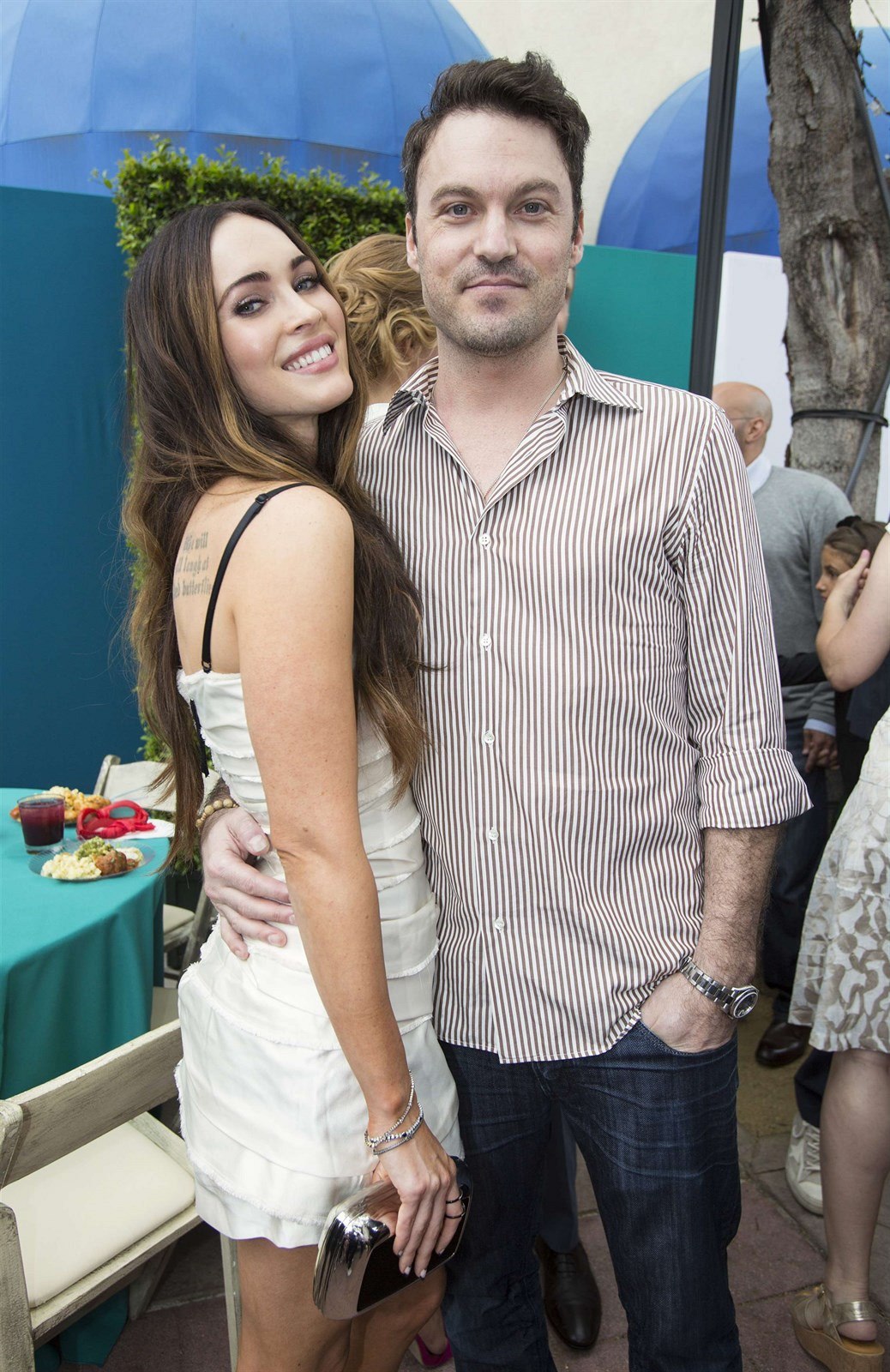 ZAR54ffb9_MA149_USA_ENTERTAINMENT_0804_1