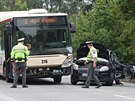 Nehoda autobusu MHD a osobního auta v Helenín na okraji Jihlavy.