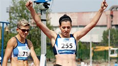 Atletka Kristiina Mäki slaví republikový titul v závod na 1500 metr na...