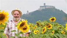 Kastelán Jan Jurička „vládne“ na Bezdězu třicet let. Kastelán Jan Jurička „vládne“ na Bezdězu třicet let.