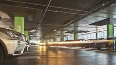 Parkovací dům na Rychtářce v Plzni. Parkovací dům na Rychtářce v Plzni.