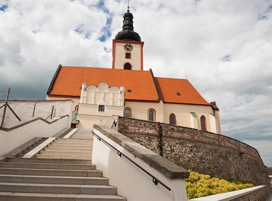 Projekt Revitalizace dkanského kostela Povýení svatého Kíe Veselí nad Lunicí byl podpoen z Regionálního operaního programu Jihozápad.