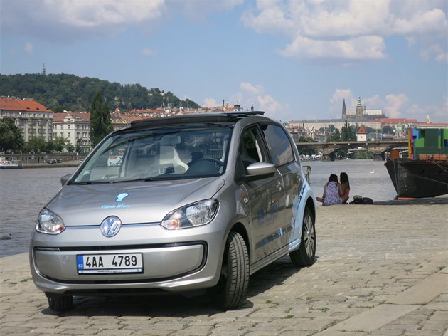 Msto je pro elektrické auto s omezeným dojezdem ideálním terénem.