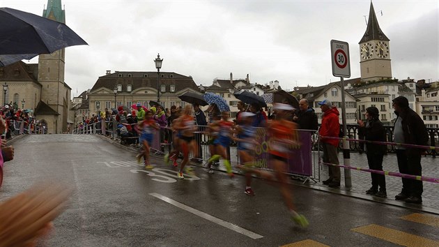 Momentka z enskho maratonu na mistrovstv Evropy v Curychu