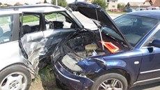 Střet dvou aut u Zámrsku skončil smrtí spolujezdkyně a zraněními dalších šesti... Střet dvou aut u Zámrsku skončil smrtí spolujezdkyně a zraněními dalších šesti...