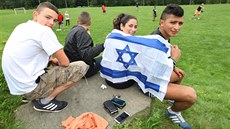 Mladí Izraelci jsou na svou vlast hrdí. Chceme žít v míru, říkají mladí lidé z... Mladí Izraelci jsou na svou vlast hrdí. Chceme žít v míru, říkají mladí lidé z...