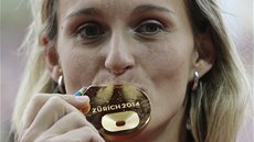JE MOJE. Barbora potáková se zlatou medailí z mistrovství Evropy v Curychu.