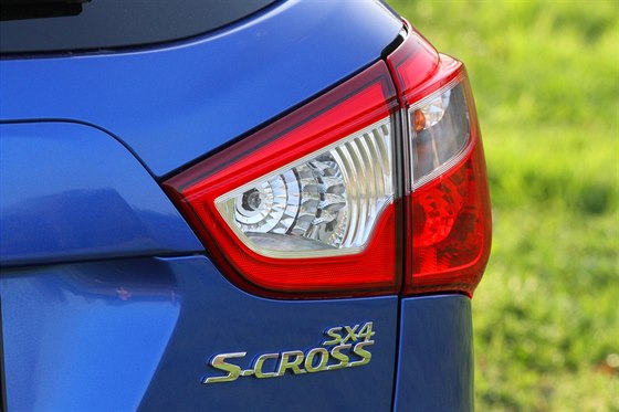 Suzuki S-Cross